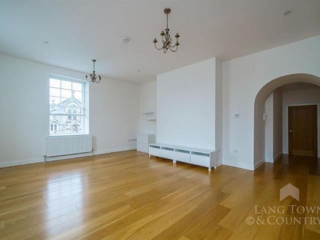 Apartment for rent in Barbican, Mount Wise