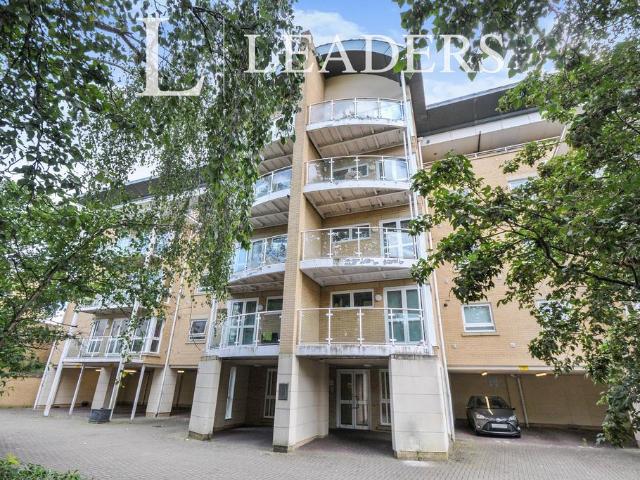 Flat for rent in Bromley, Widmore
