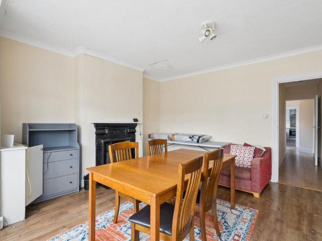 Apartment for rent in Penn, Knotty Green