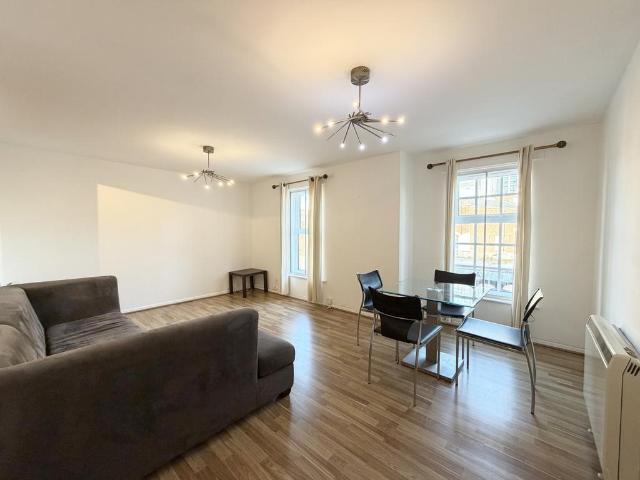 Flat for rent in City Centre, Georgia