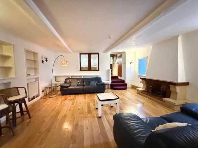 Apartment for rent in Watergate, Devon