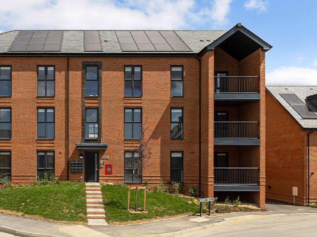 Flat for rent in Polegate, Cross In Hand
