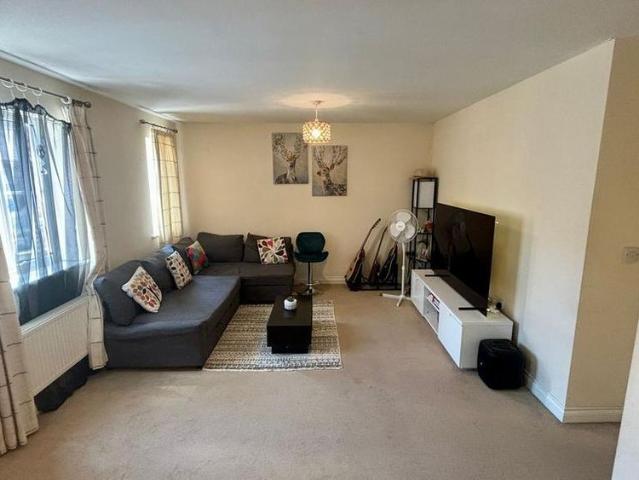 Apartment for rent in Firepool, Rumwell