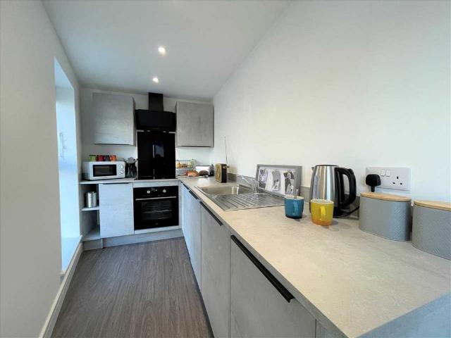 Flat for rent in Pennycomequick, Mount Wise