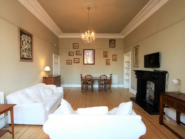 Apartment for rent in Dowanhill, Scotland
