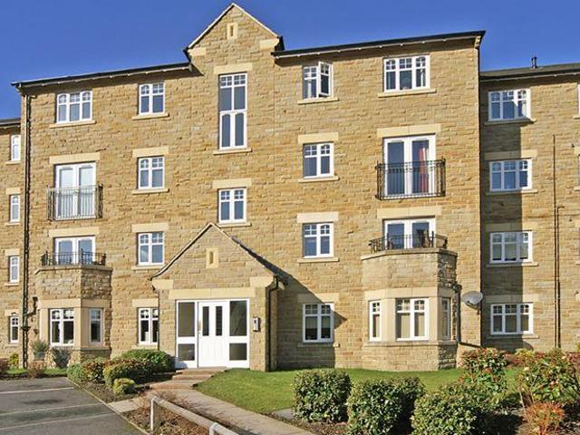 Flat for rent in Ripponden, West Yorkshire