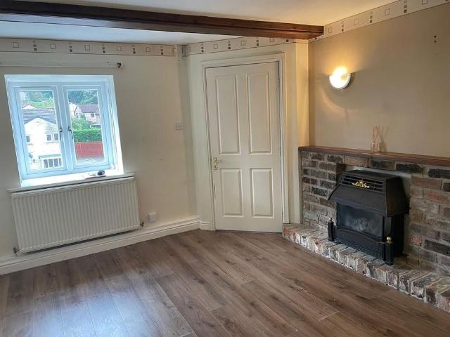Apartment for rent in Littletown, West Yorkshire