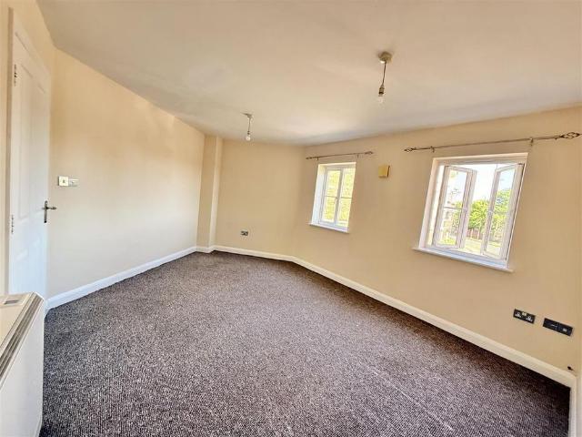 Apartment for rent in Far Cotton and Delapre, Far Cotton
