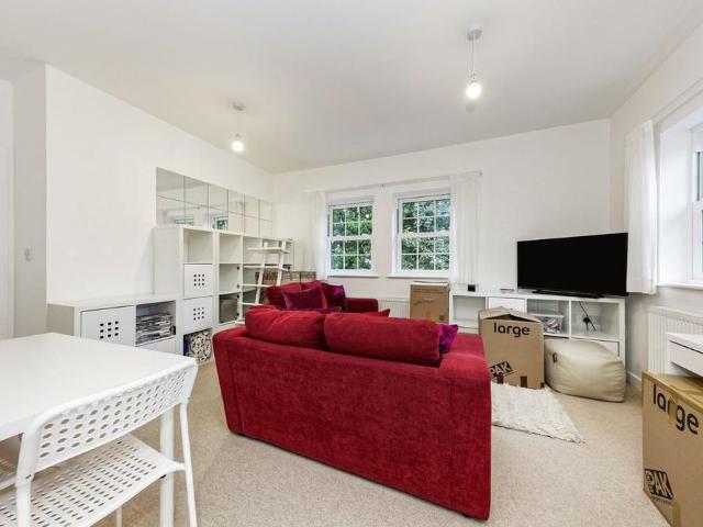 Apartment for rent in Martyrs Field, The Bridge