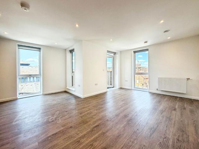 Apartment for rent in New Town, Monks Orchard