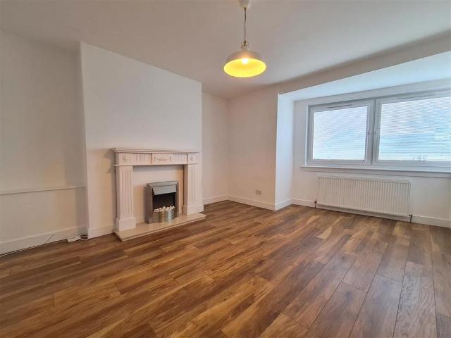 Apartment for rent in West Mains, Barassie