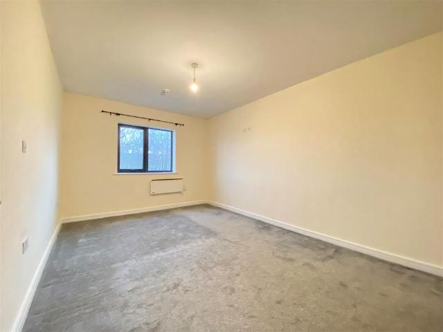 Apartment for rent in Woodnook, Backburn