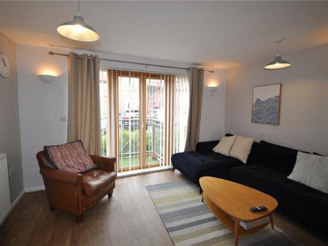Flat for rent in St. Mildred's, The Bridge