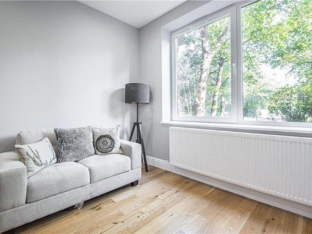 Apartment for rent in Fleet, Hart