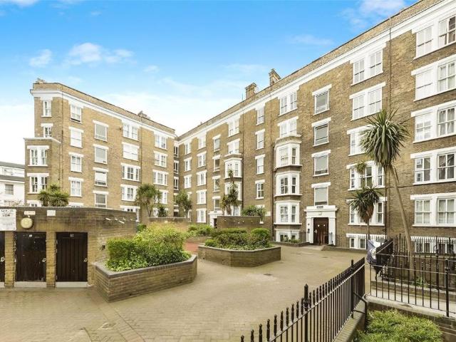 Flat for rent in Old Kent Road, Greater London