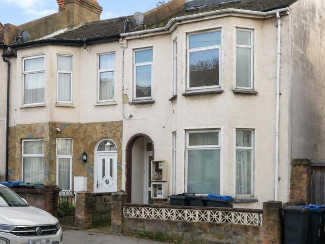 Flat for rent in London Borough of Croydon, South Norwood