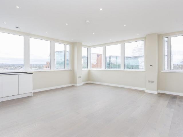 Flat for rent in London Borough of Bromley, Greater London