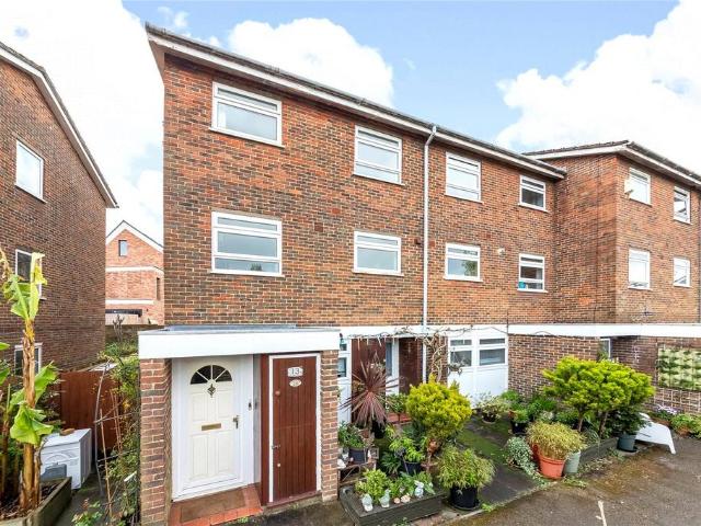 Flat for rent in London Borough of Croydon, Upper Norwood