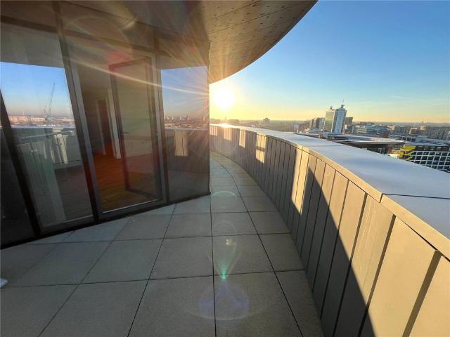 Flat for rent in Wharfside, Trafford Park