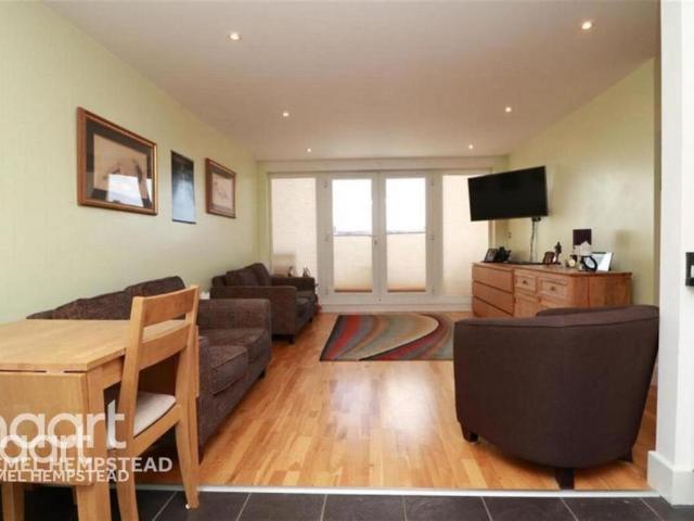 Apartment for rent in Batchworth, Hertfordshire