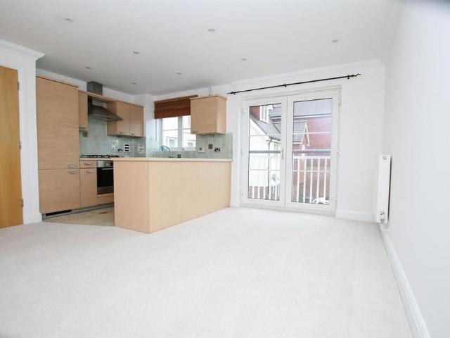 Apartment for rent in North Heath, Horsham