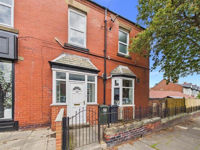 Flat for rent in Whitley Bay, Isle Of Man