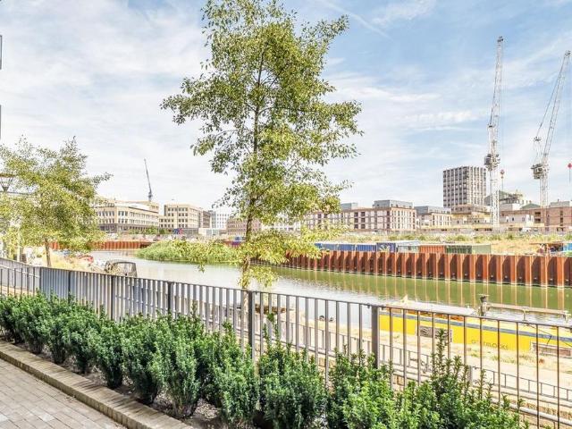 Apartment for rent in Westminster, Victoria