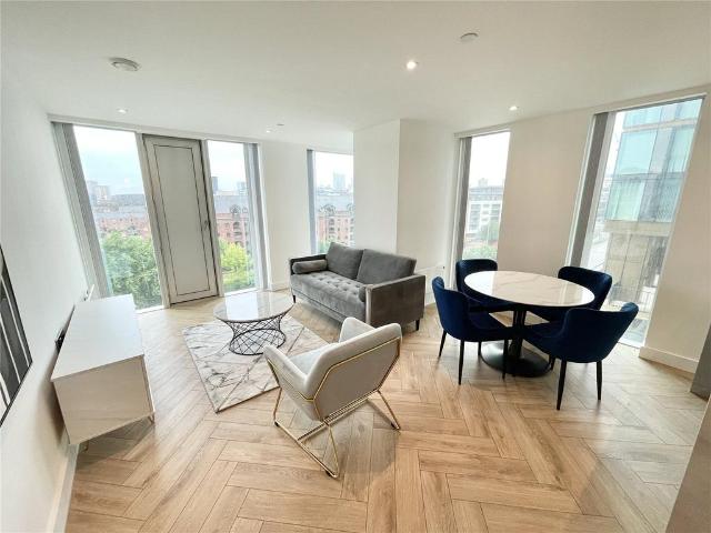 Flat for rent in City Centre, Georgia