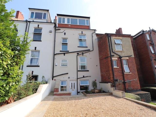 Apartment for rent in Hyde Park, West Yorkshire