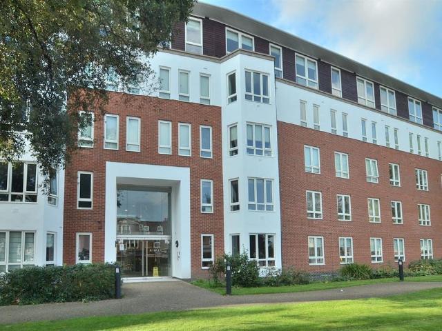 Flat for rent in South Woodford, Isle Of Man