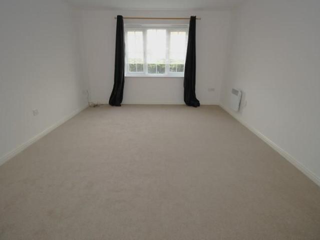 Apartment for rent in Queens Park, Bedford