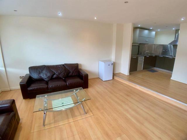 Flat for rent in St Matthew's, Old Wharf