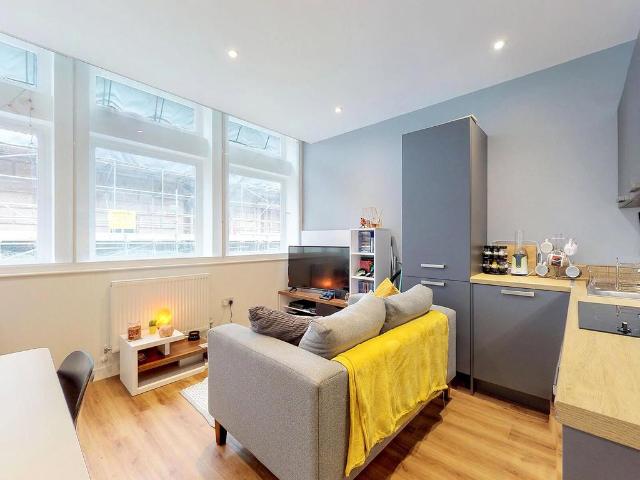 Flat for rent in Calderstones, Isle Of Man