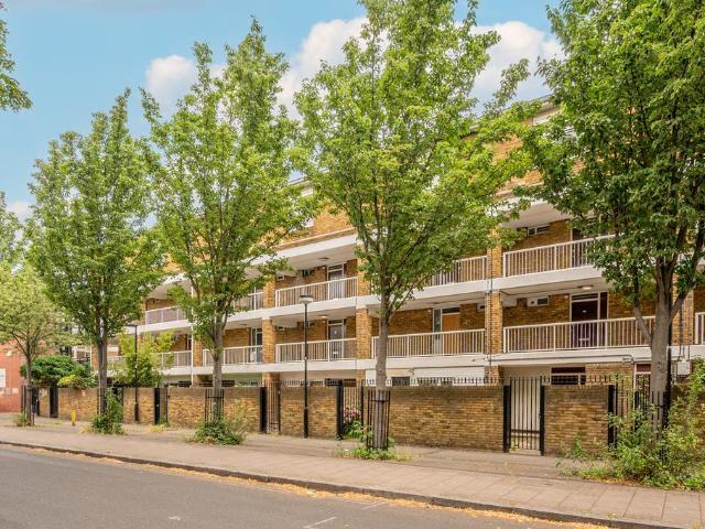 Flat for rent in Loughborough Junction, Greater London