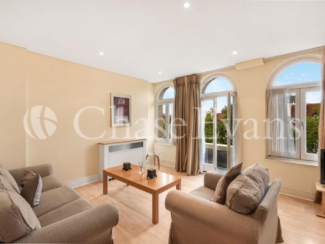 Apartment for rent in St. John's Wood, Greater London