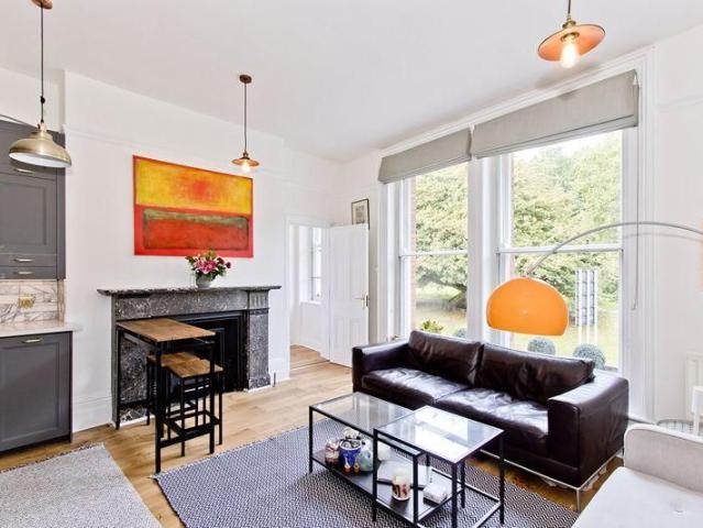 Apartment for rent in Broadwater Down, Sandown Park
