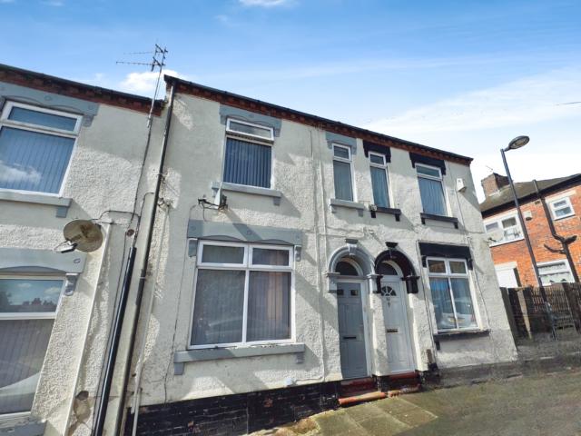 Flat for rent in Joiner's Square, Hanley