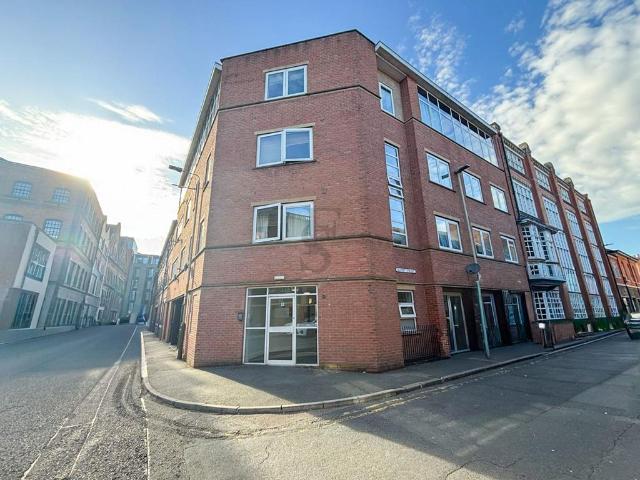 Flat for rent in Black Friars, Old Wharf