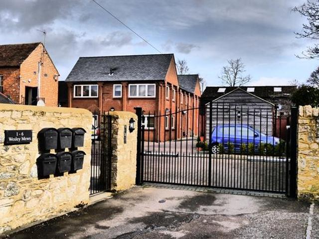 Flat for rent in Calverton End, Milton Keynes