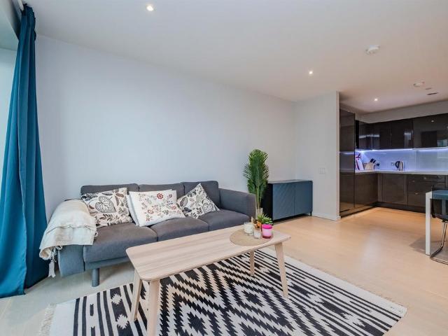 Flat for rent in Stratford Marsh, Isle Of Man