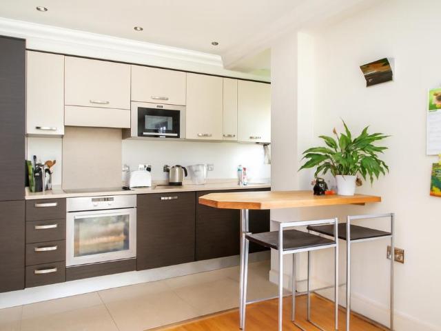 Flat for rent in Palmers Green, Isle Of Man