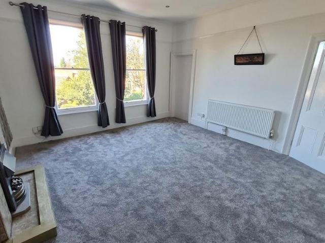 Apartment for rent in Calderstones