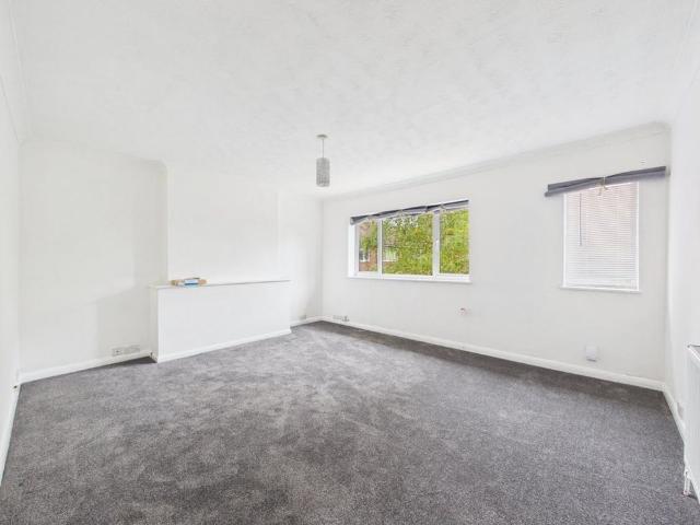 Apartment for rent in Slough