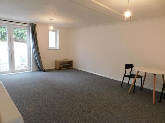 Apartment for rent in Key Street, Suffolk