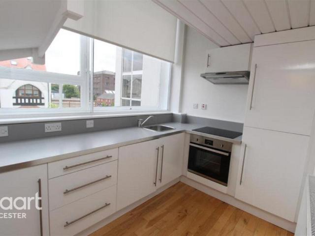 Flat for rent in St Matthew's, Old Wharf