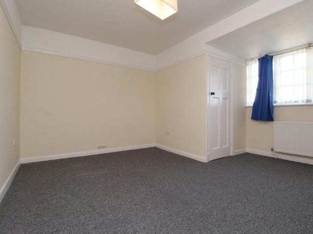 Apartment for rent in Jackmans Estate, King's Walden