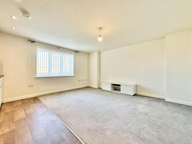 Apartment for rent in Whitwood, West Yorkshire