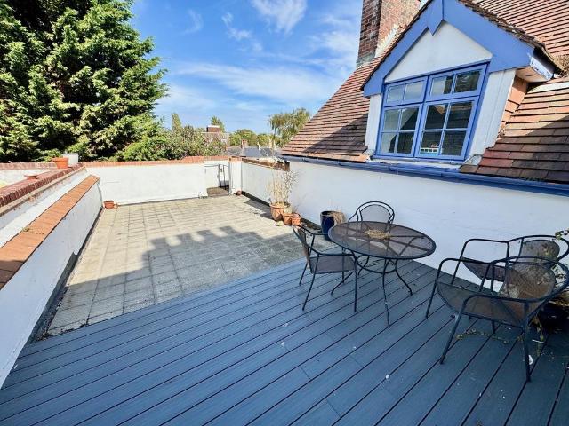 Flat for rent in Purewell, Christchurch