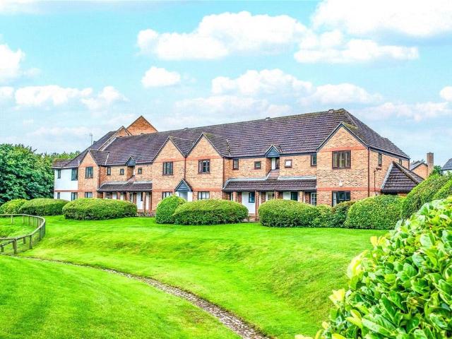 Flat for rent in Swindon