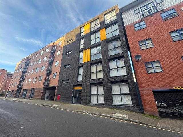 Flat for rent in Ladywood, West Midlands